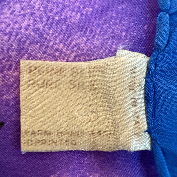 Codello Italy 🇮🇹 Pure Silk Floral Scarf – Hand Rolled Edges - Picture 10 of 10